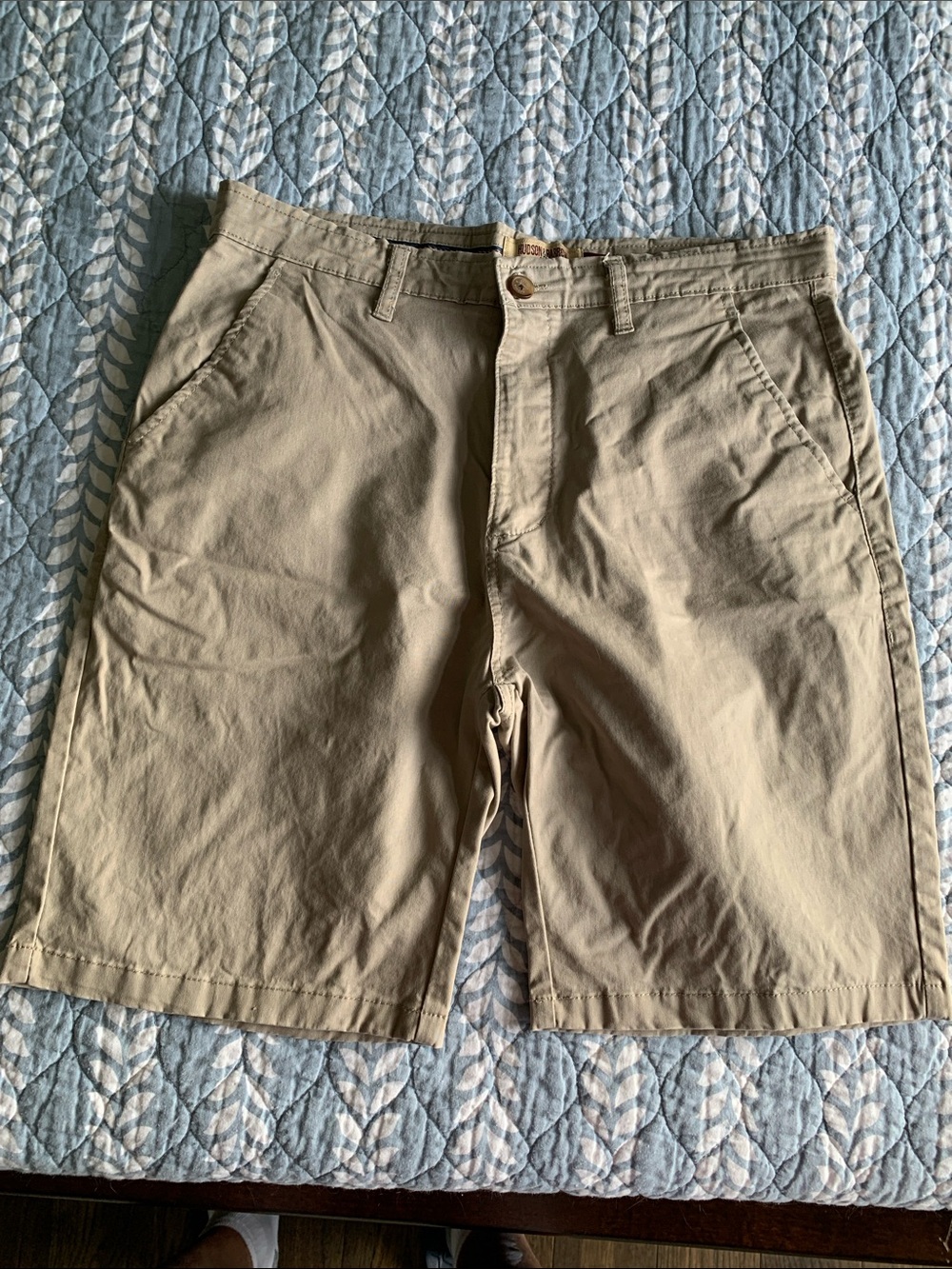 Hudson & Barrow Men's Flat-Front Tan Classic Chino Style Shorts.Pre-Owned.Sz:34.